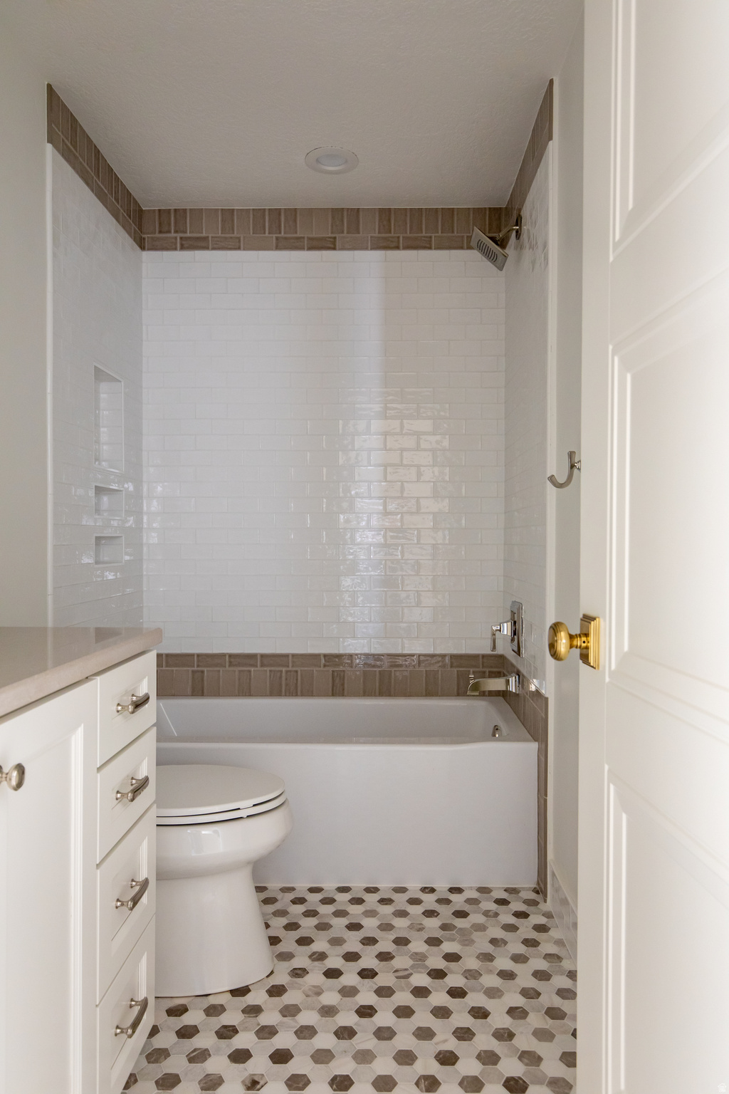 DAYBREAK - Residential