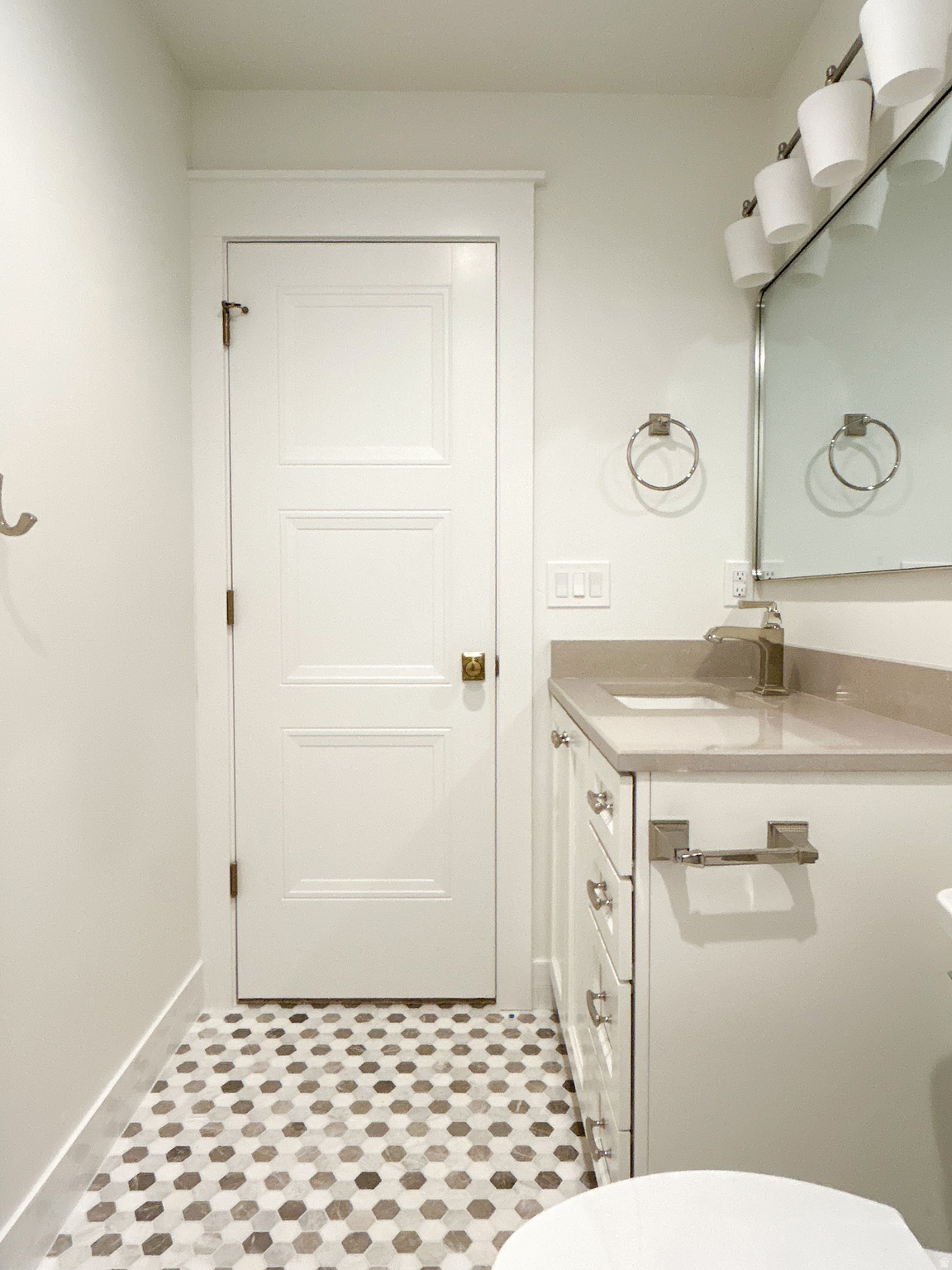 DAYBREAK - Residential