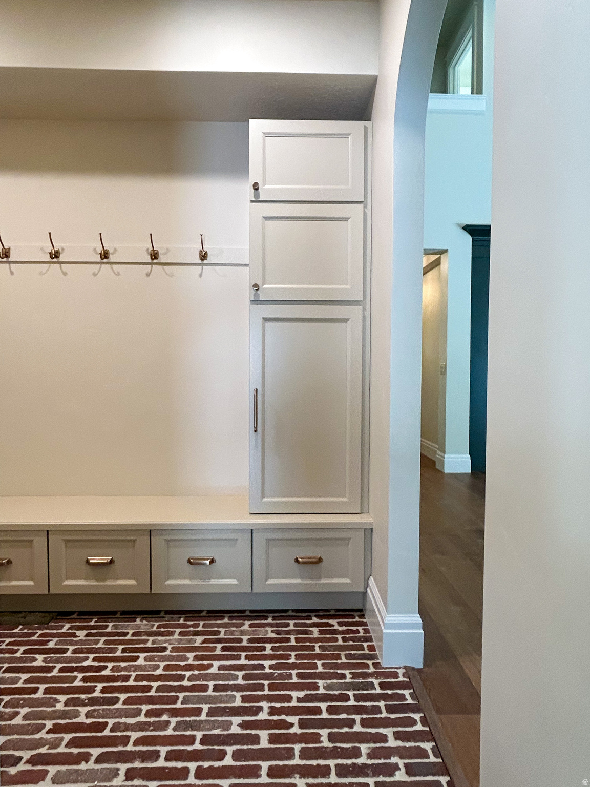 DAYBREAK - Residential