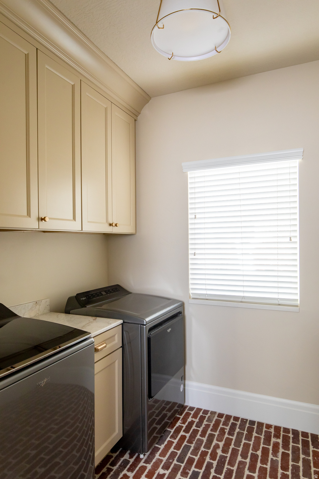 DAYBREAK - Residential