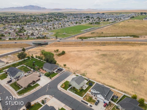 Tiny photo for 3352 W 625 S, Syracuse, UT 84075 (MLS # 2179006)