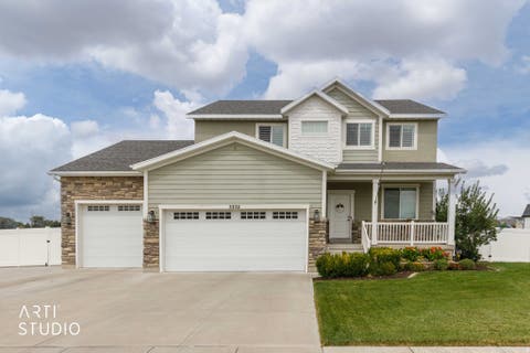 Photo of 3352 W 625 S, Syracuse, UT 84075 (MLS # 2179006)
