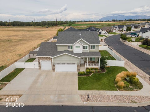 Tiny photo for 3352 W 625 S, Syracuse, UT 84075 (MLS # 2179006)