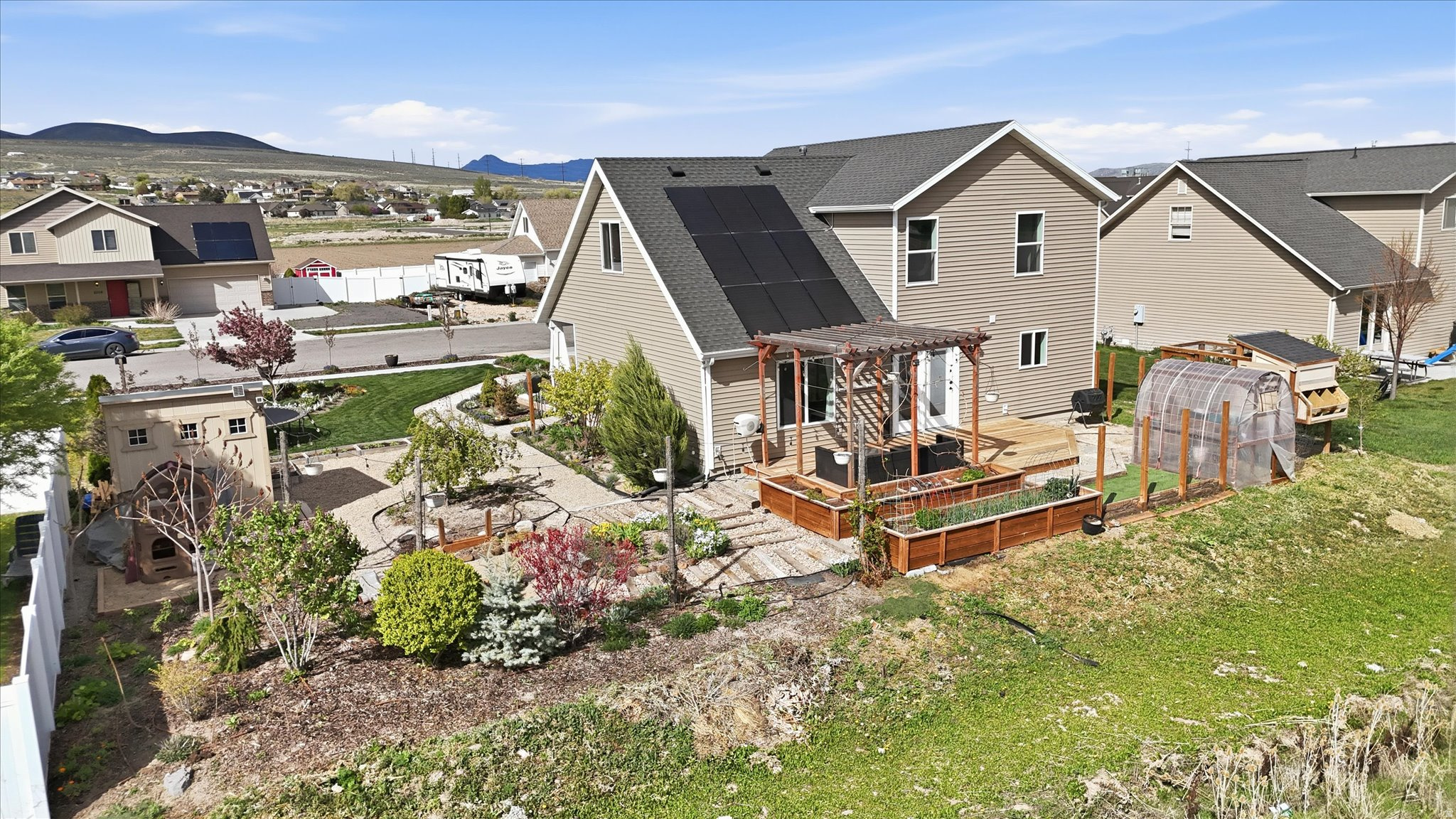 RIVER VALLEY - Residential