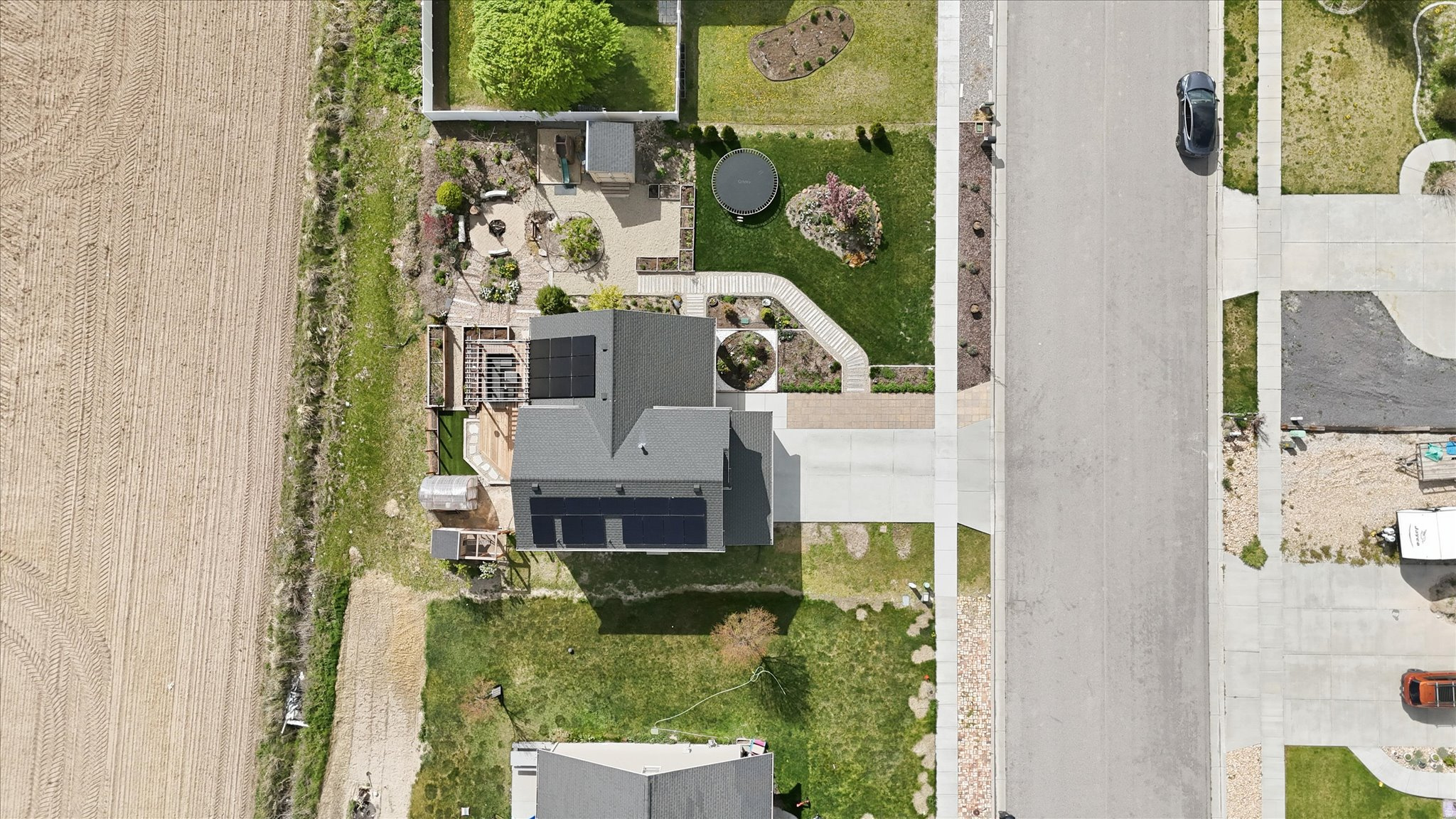 RIVER VALLEY - Residential