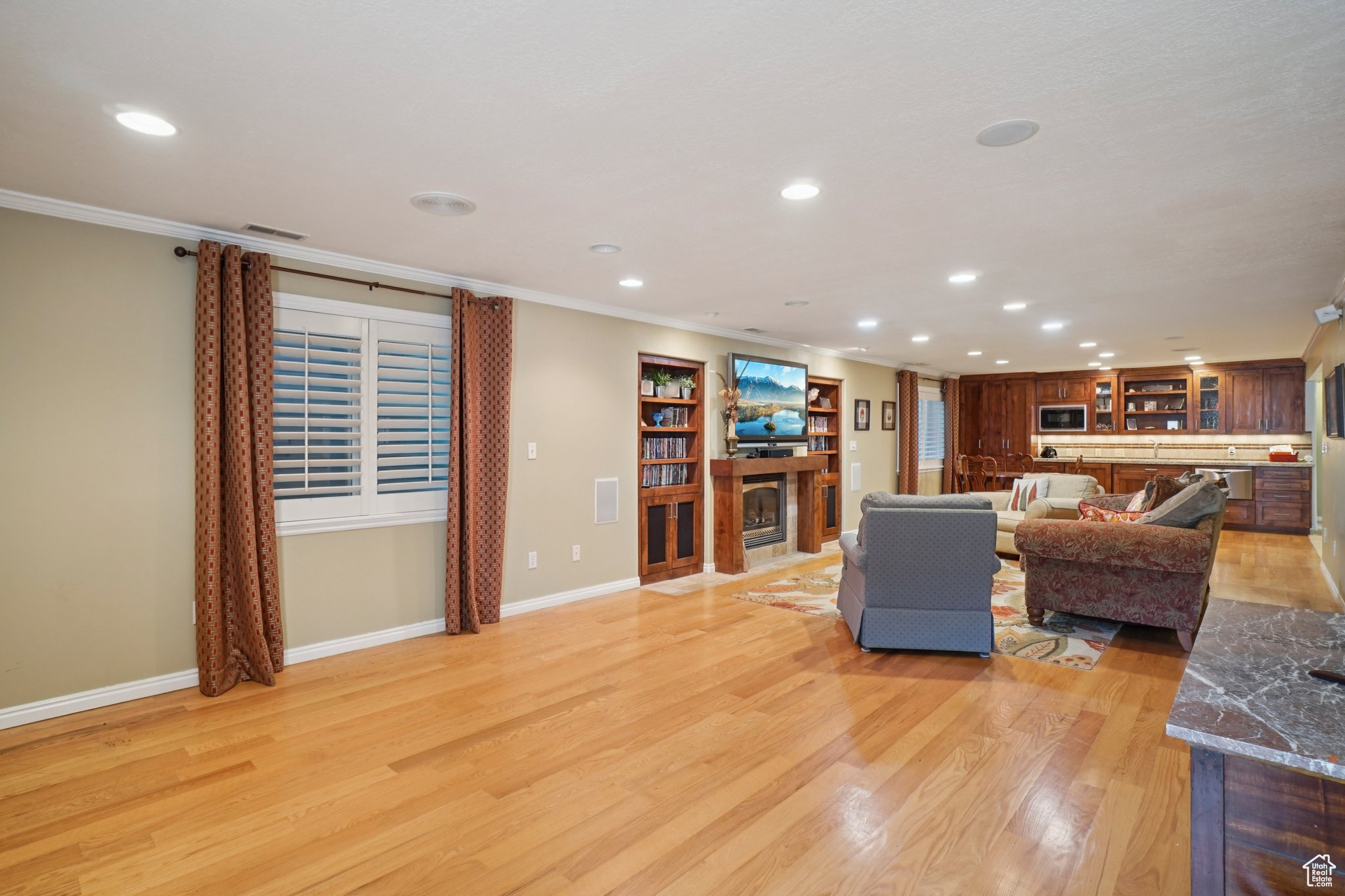 CHARTER POINTE - Residential