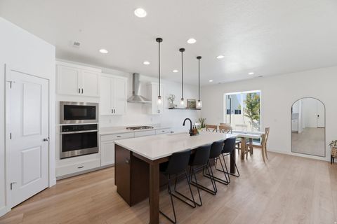 Tiny photo for 2948 S 2600 W, Syracuse, UT 84075 (MLS # 2154191)