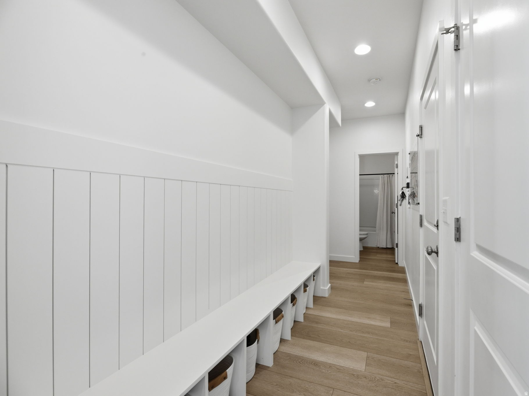 CREEKSHIDE  AT SHORELINE - Residential