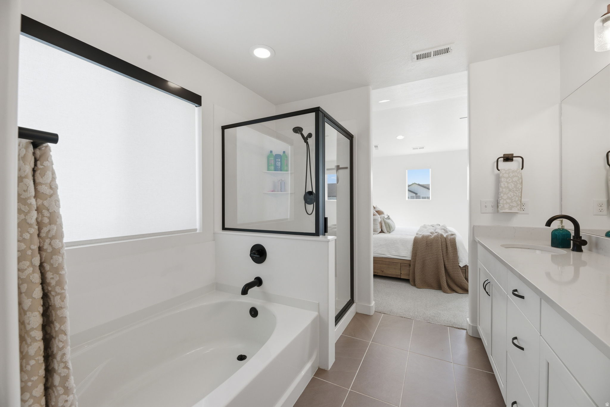 CREEKSHIDE  AT SHORELINE - Residential