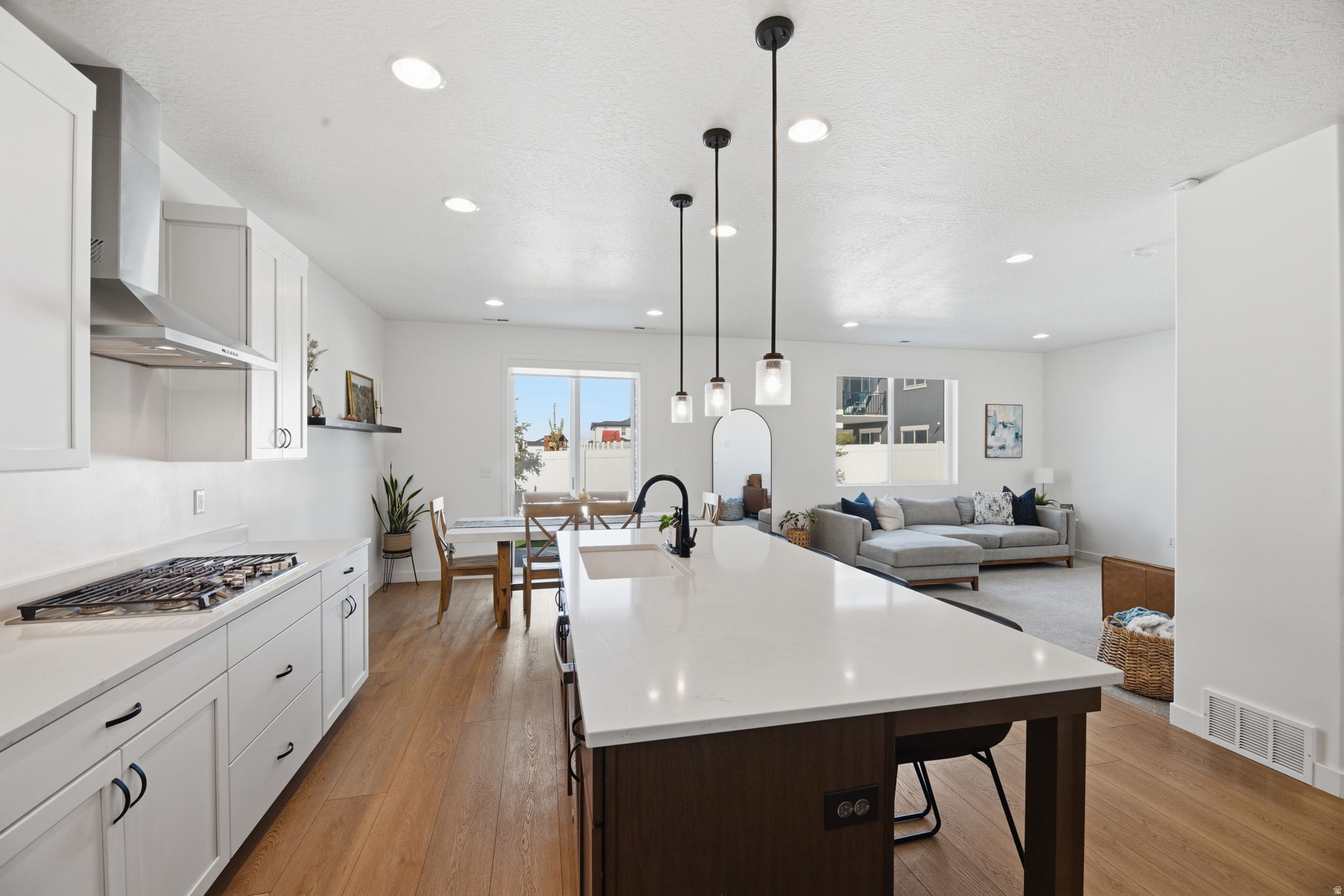 CREEKSHIDE  AT SHORELINE - Residential