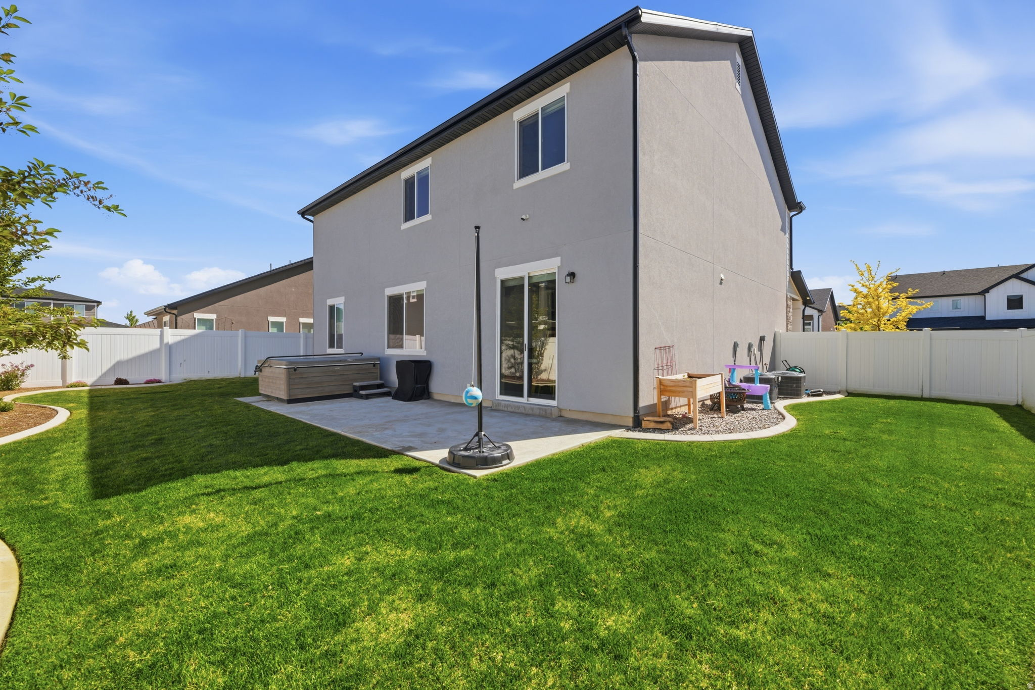 CREEKSHIDE  AT SHORELINE - Residential