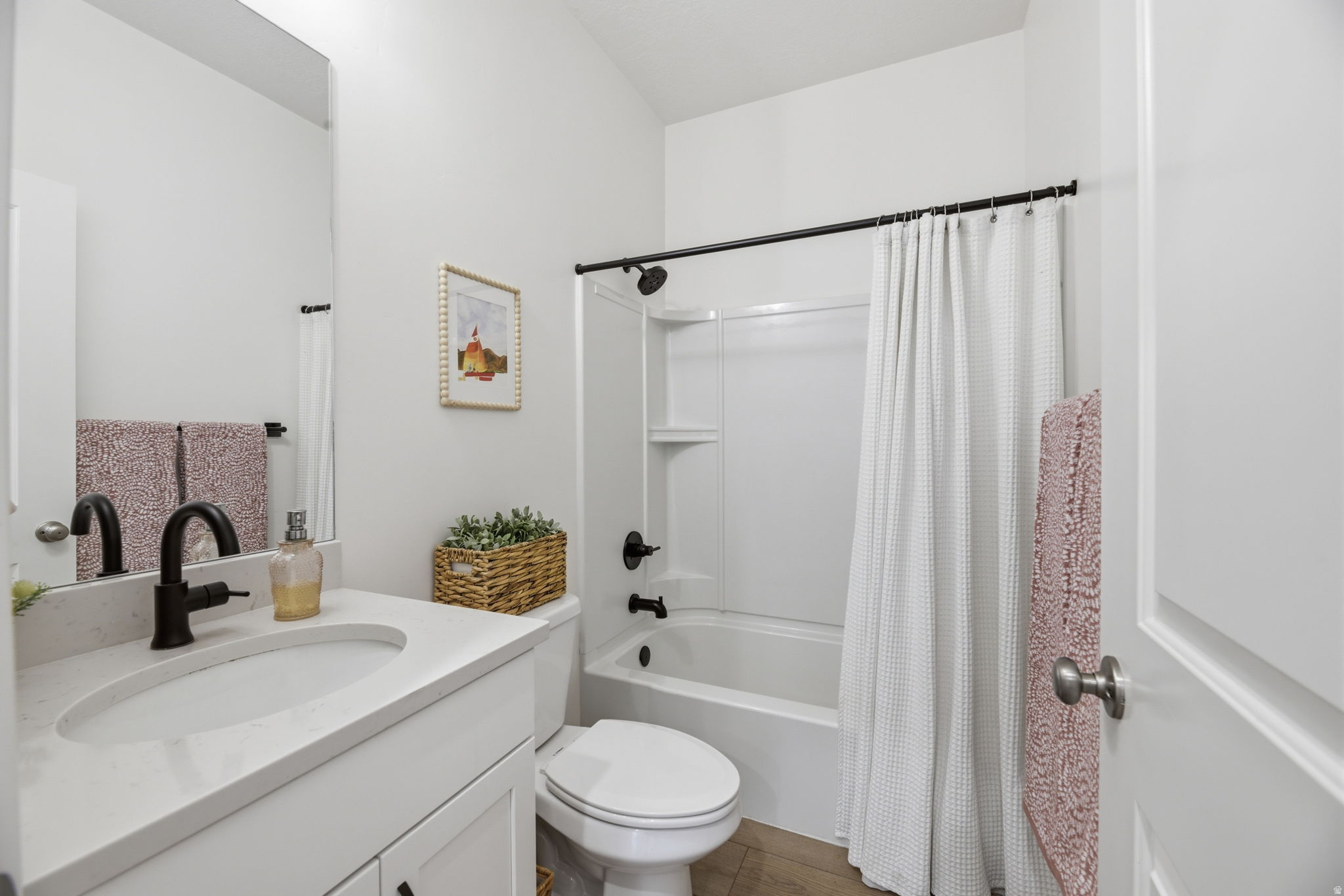 CREEKSHIDE  AT SHORELINE - Residential