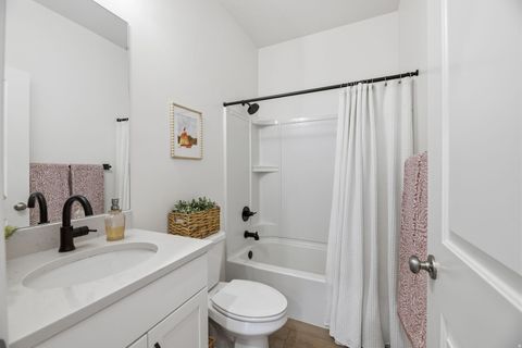 Tiny photo for 2948 S 2600 W, Syracuse, UT 84075 (MLS # 2154191)