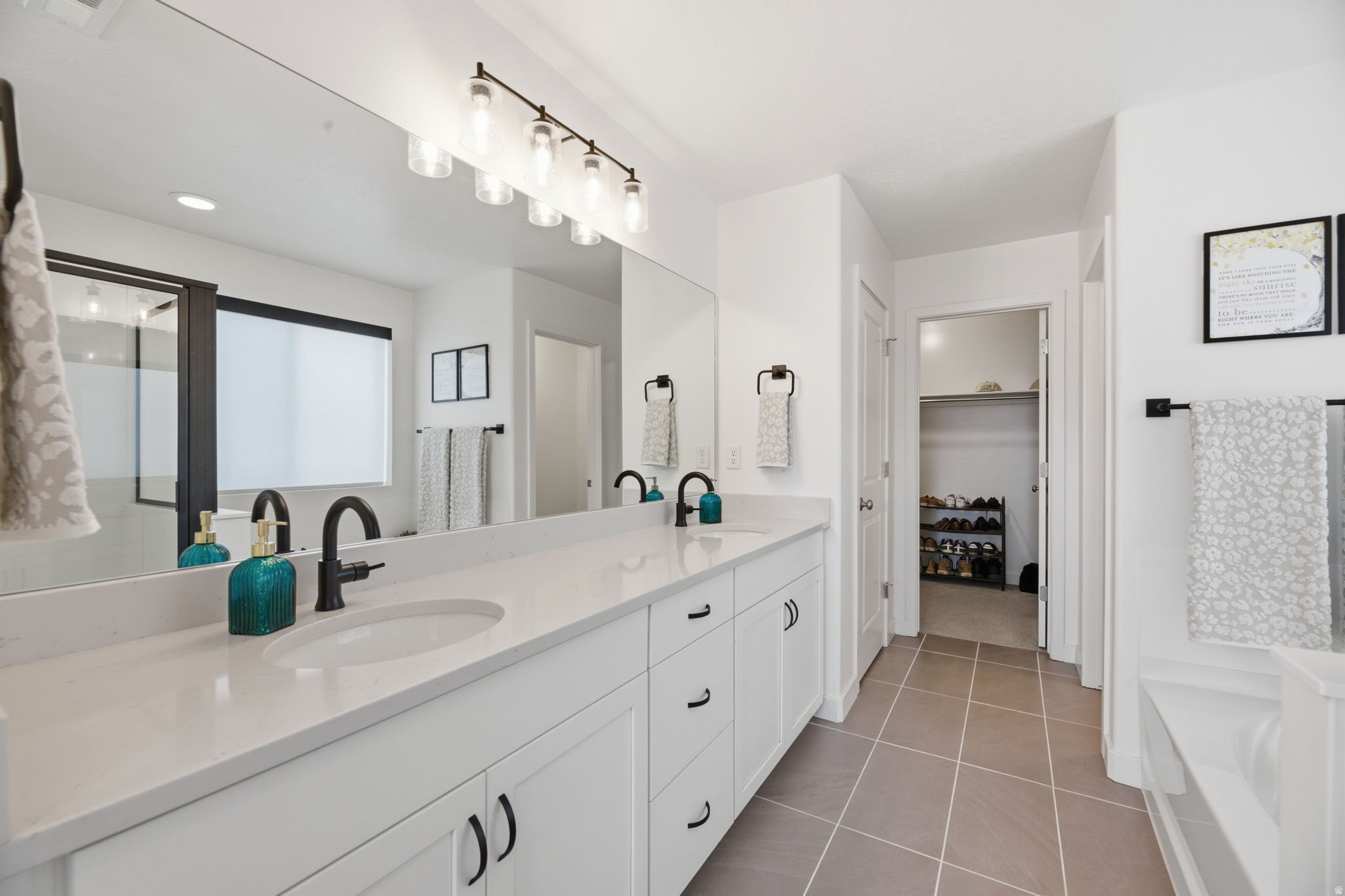 CREEKSHIDE  AT SHORELINE - Residential