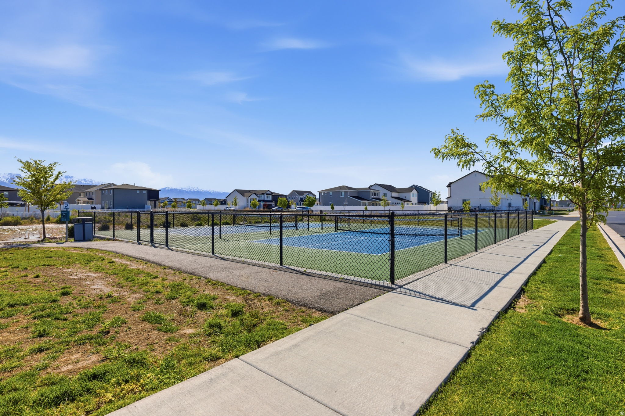 CREEKSHIDE  AT SHORELINE - Residential