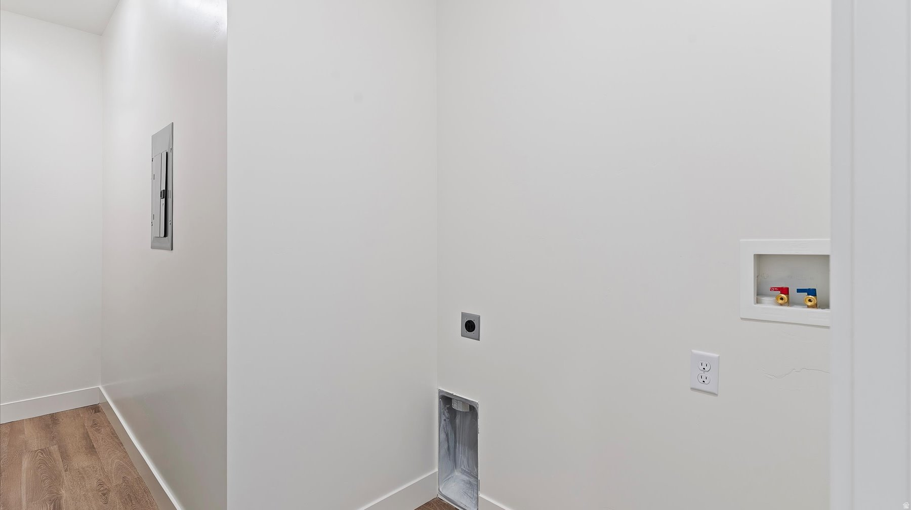 SALT GRASS TOWN HOMES - Residential