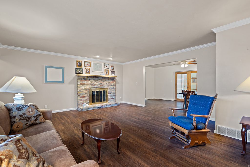 Photo of 1610 E MOOR DALE LN S, Holladay, UT 84117 (MLS # 2123950)