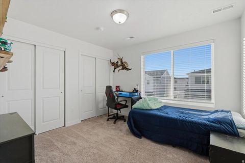 Tiny photo for 1596 W PARKVIEW DR, Syracuse, UT 84075 (MLS # 2127168)