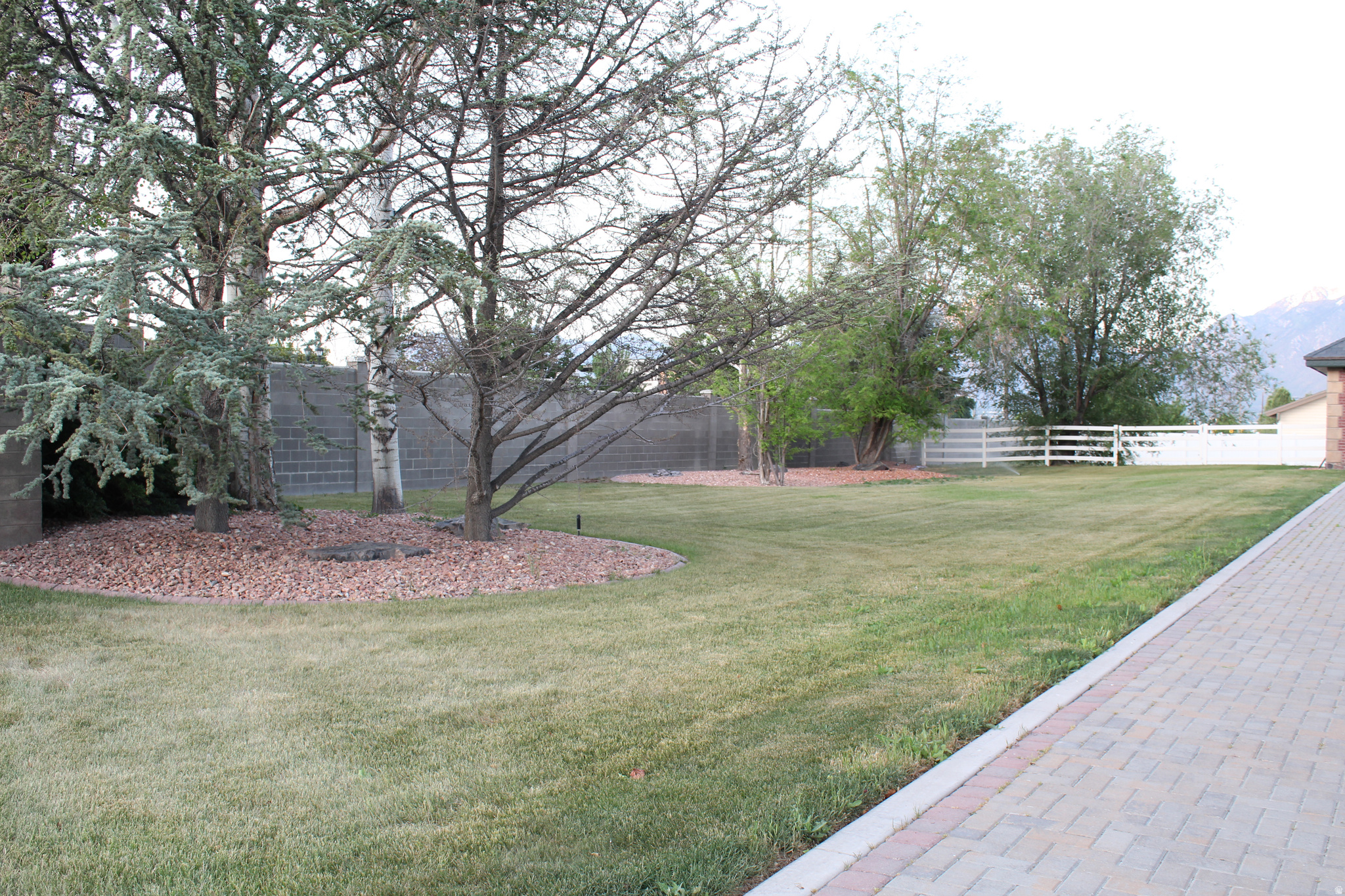 EQUESTRIAN ESTATES - Residential