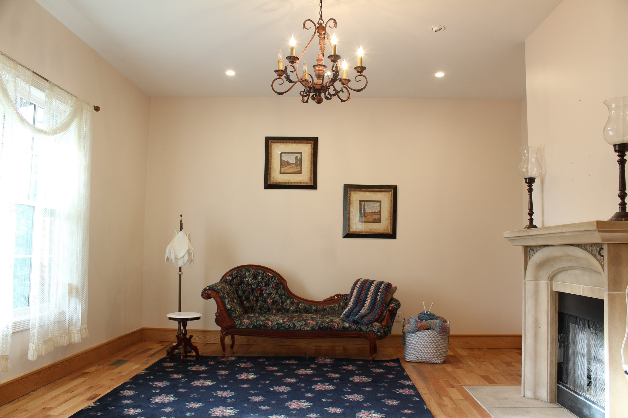 EQUESTRIAN ESTATES - Residential