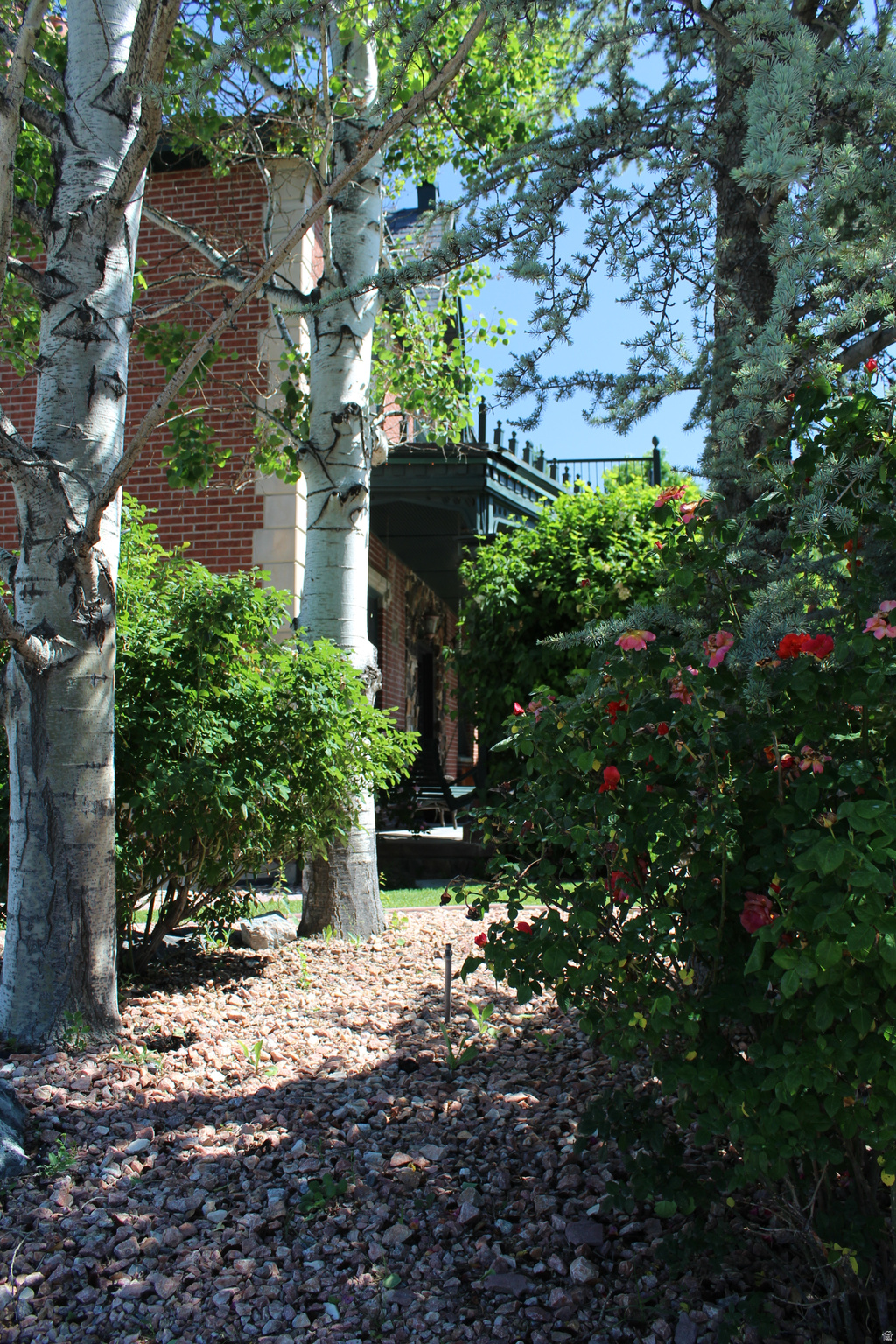 EQUESTRIAN ESTATES - Residential