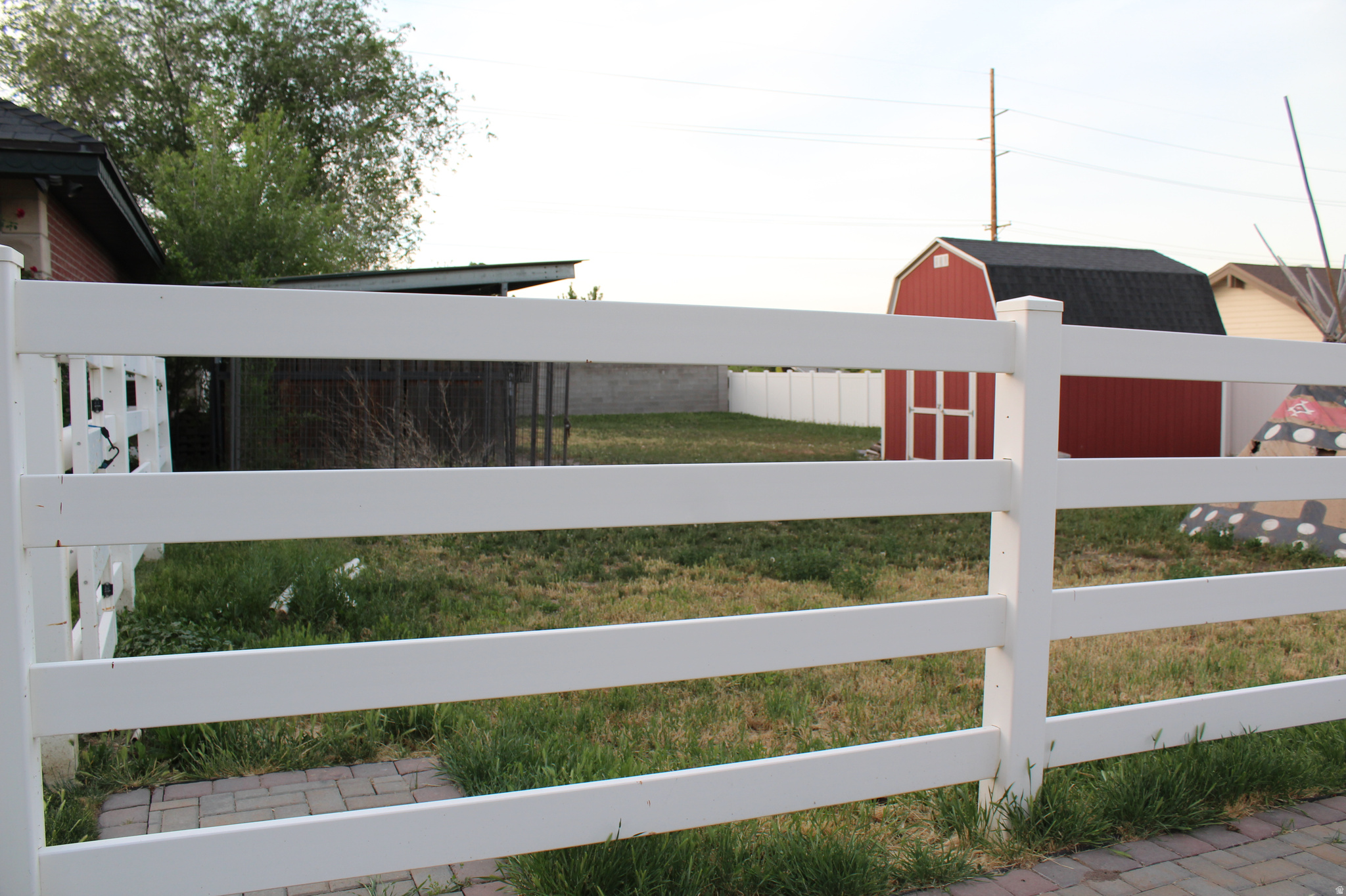 EQUESTRIAN ESTATES - Residential