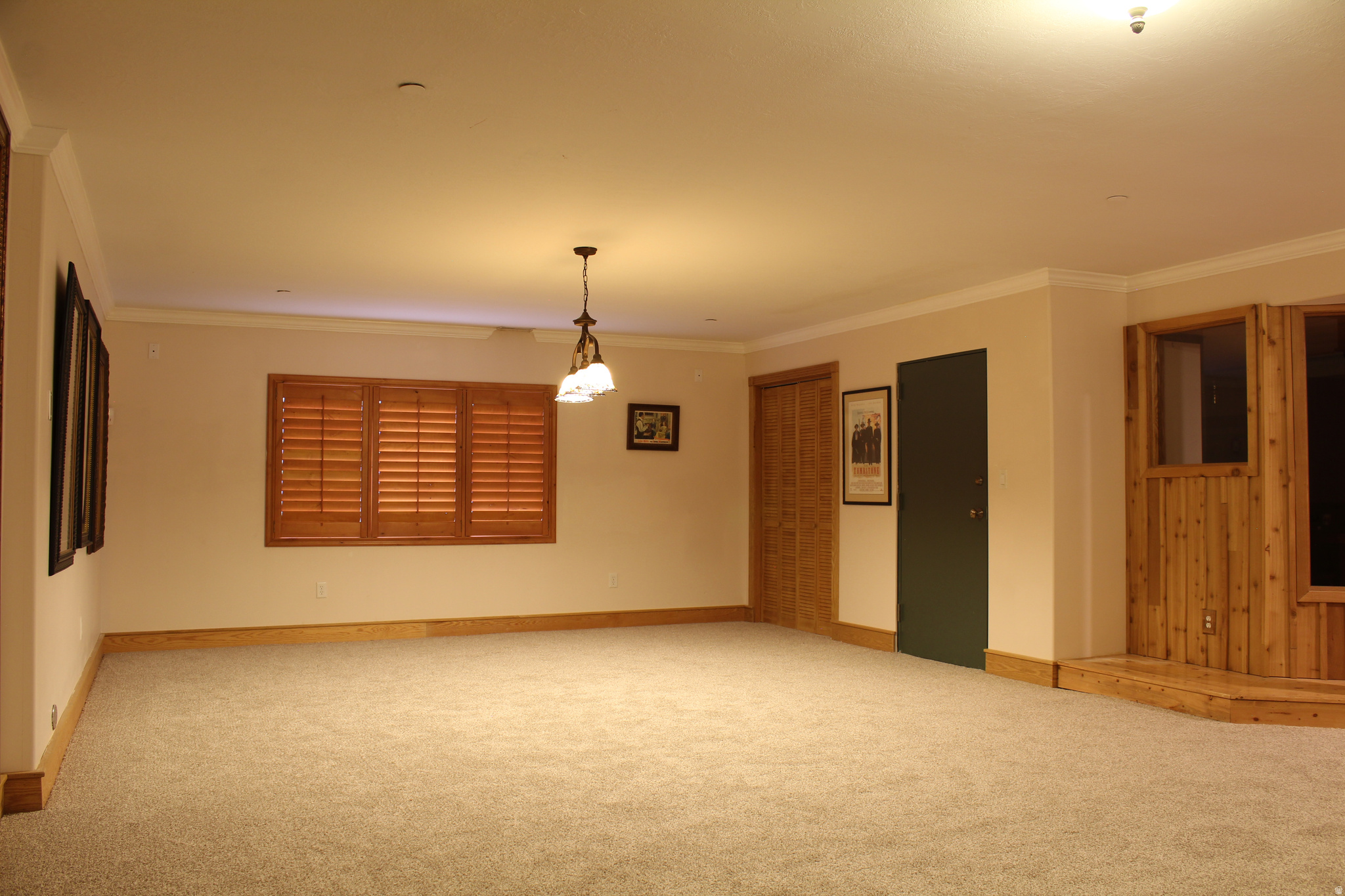 EQUESTRIAN ESTATES - Residential