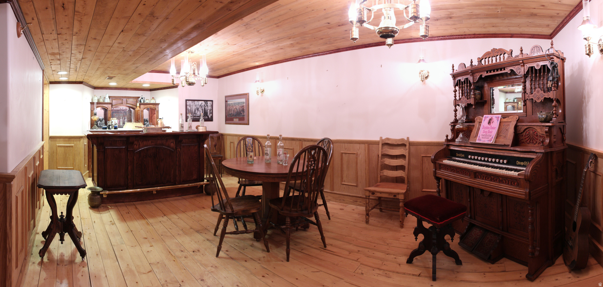 EQUESTRIAN ESTATES - Residential