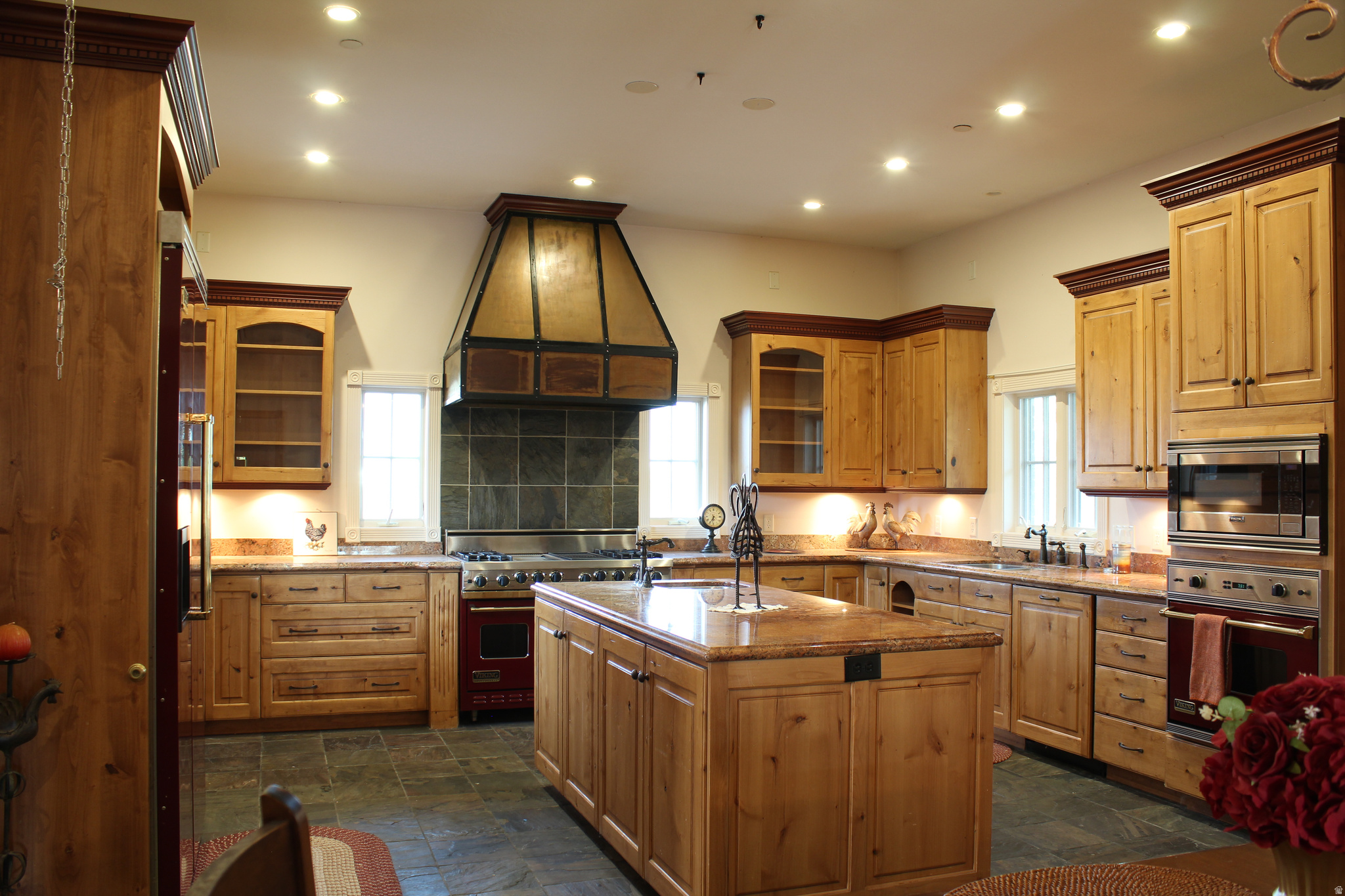 EQUESTRIAN ESTATES - Residential