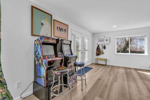 Tiny photo for 882 E WINDSOR LN N, Kaysville, UT 84037 (MLS # 2142833)