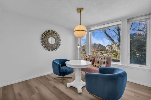 Tiny photo for 882 E WINDSOR LN N, Kaysville, UT 84037 (MLS # 2142833)
