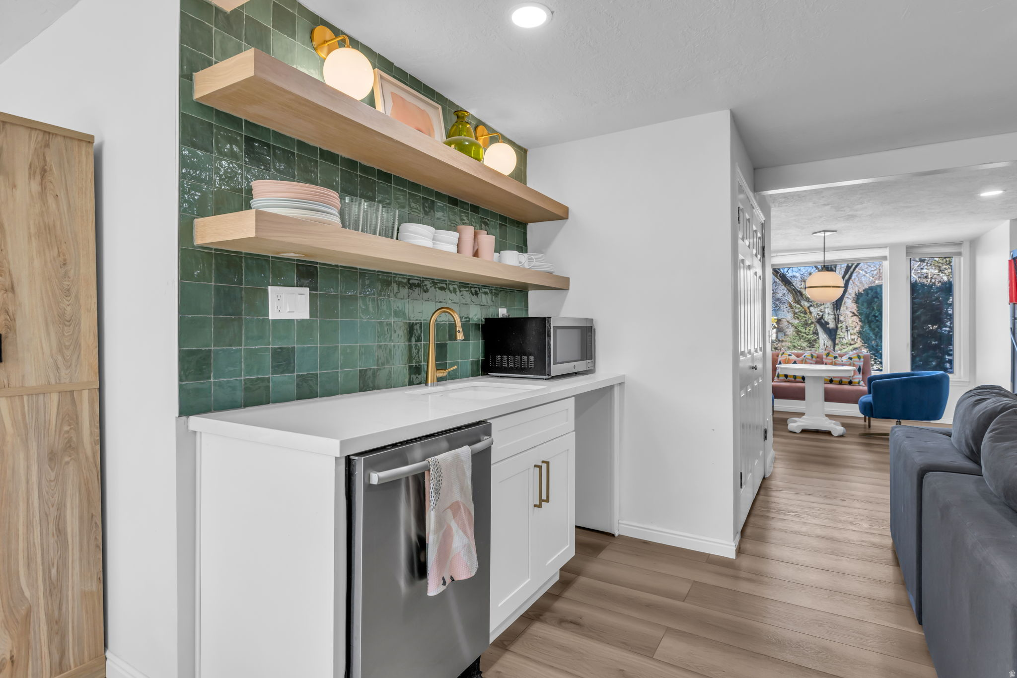 THORN-FIELD - Residential