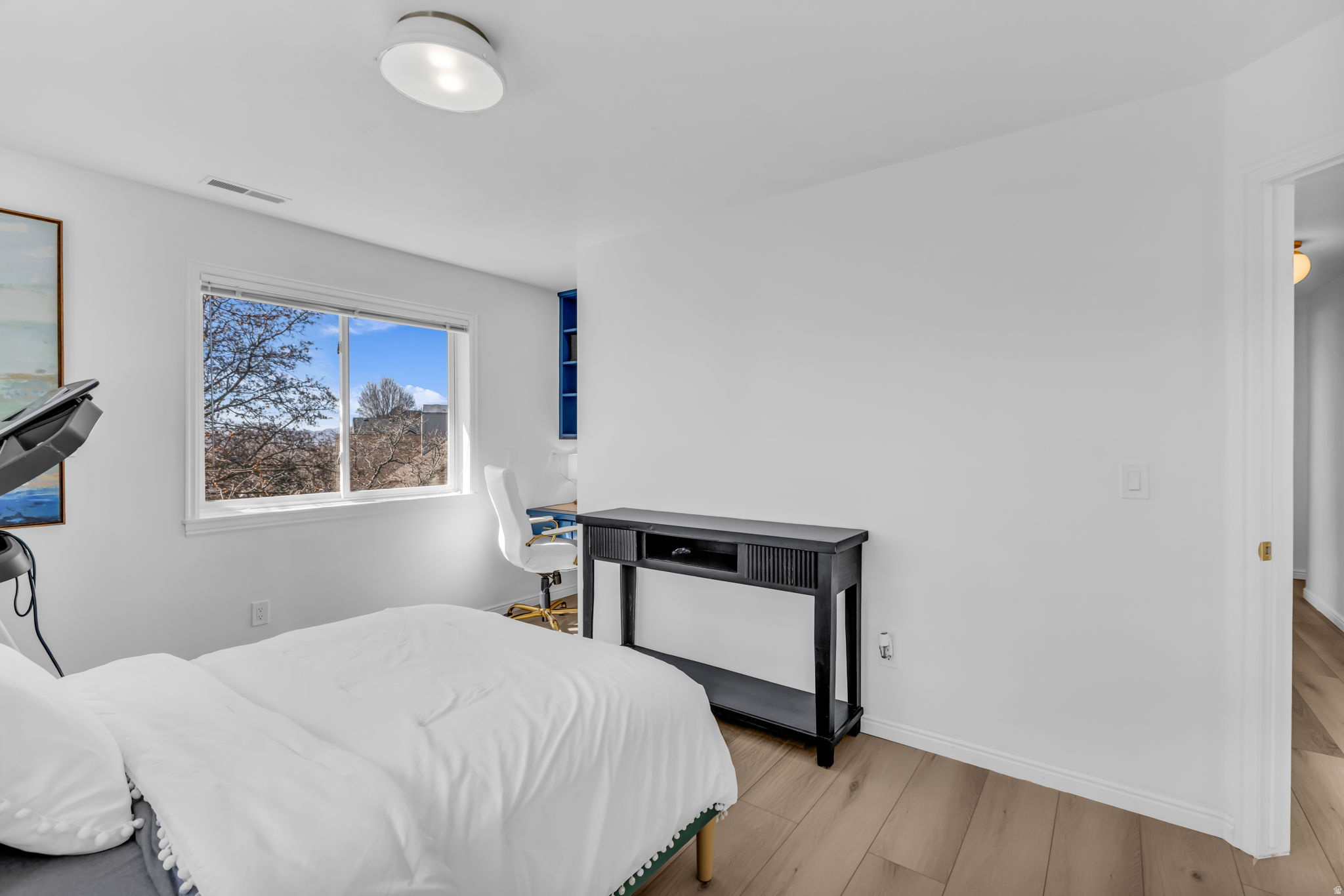 THORN-FIELD - Residential