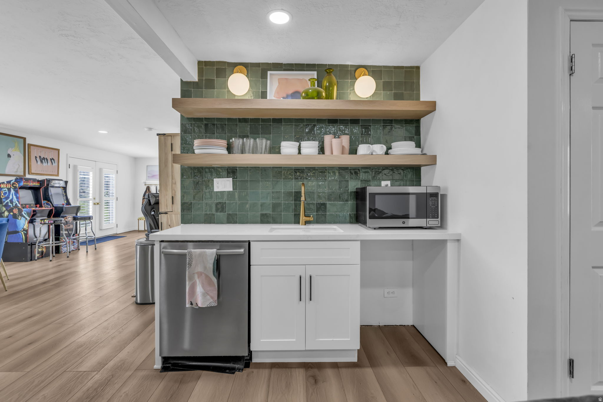 THORN-FIELD - Residential