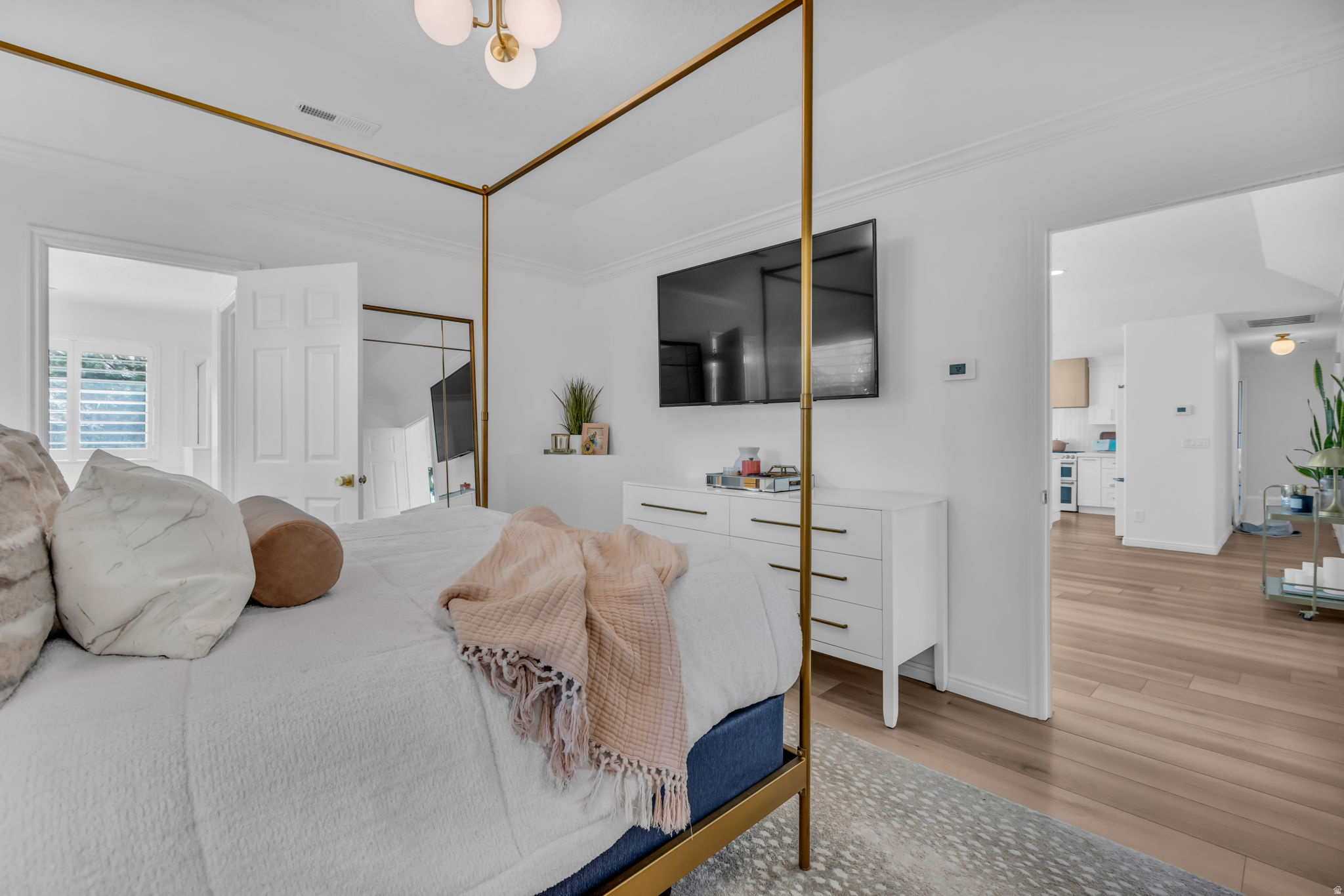 THORN-FIELD - Residential