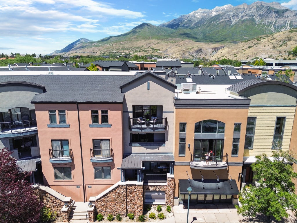 Photo of 5005 N EDGEWOOD DR W #301, Provo, UT 84604 (MLS # 2162422)