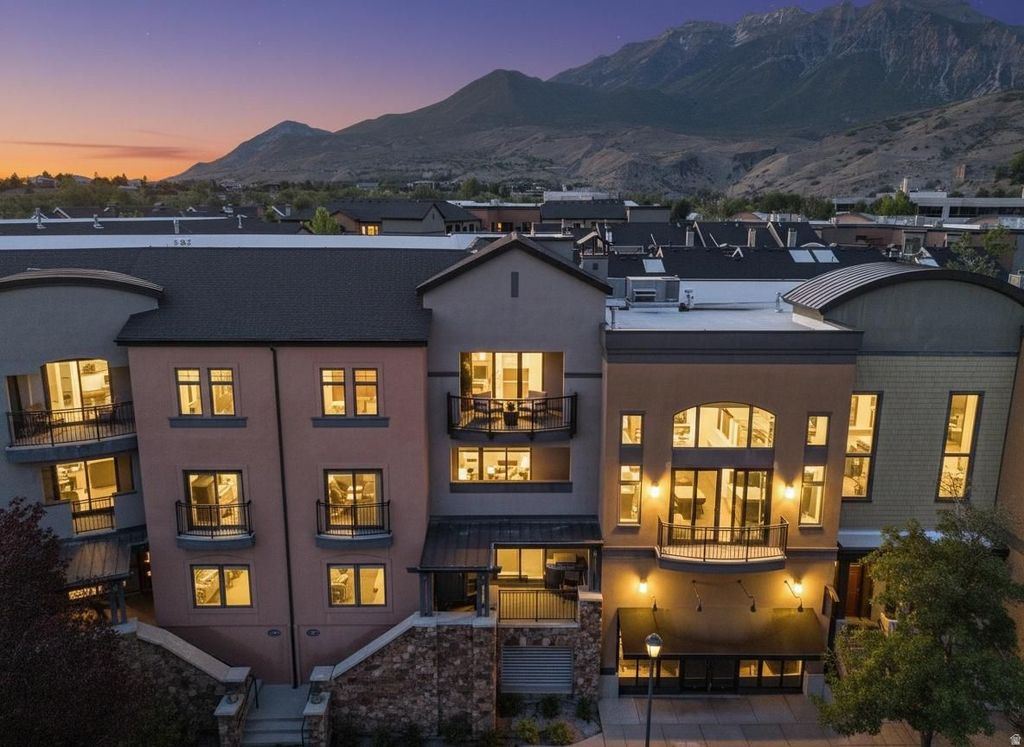 Photo of 5005 N EDGEWOOD DR W #301, Provo, UT 84604 (MLS # 2162422)