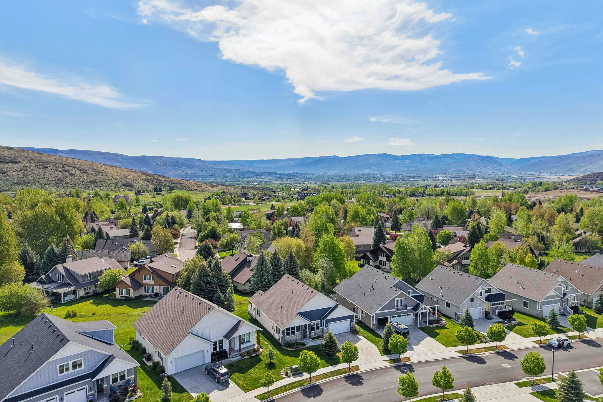 SCOTCH FIELDS - Residential