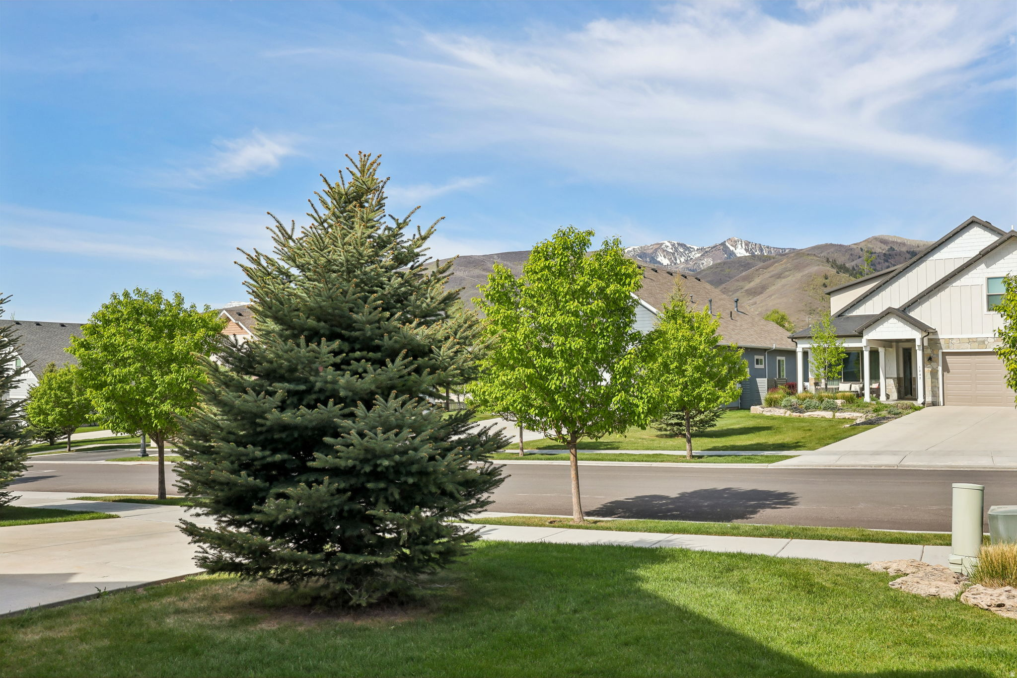 SCOTCH FIELDS - Residential