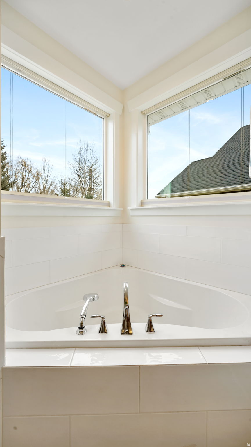 SCOTCH FIELDS - Residential