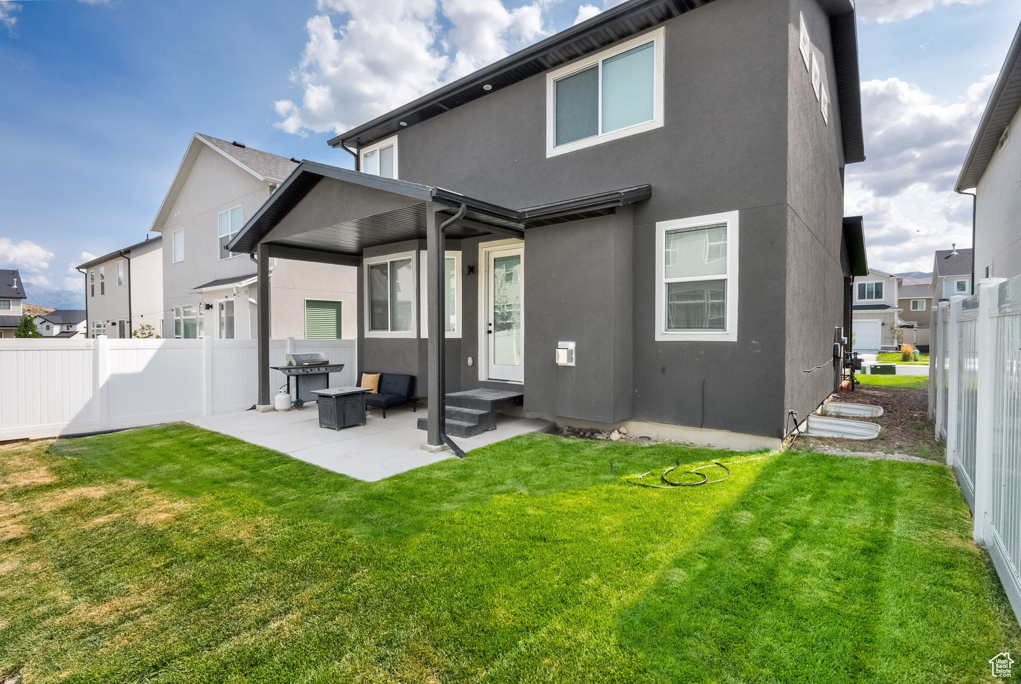 PORTERS CROSSING - Residential