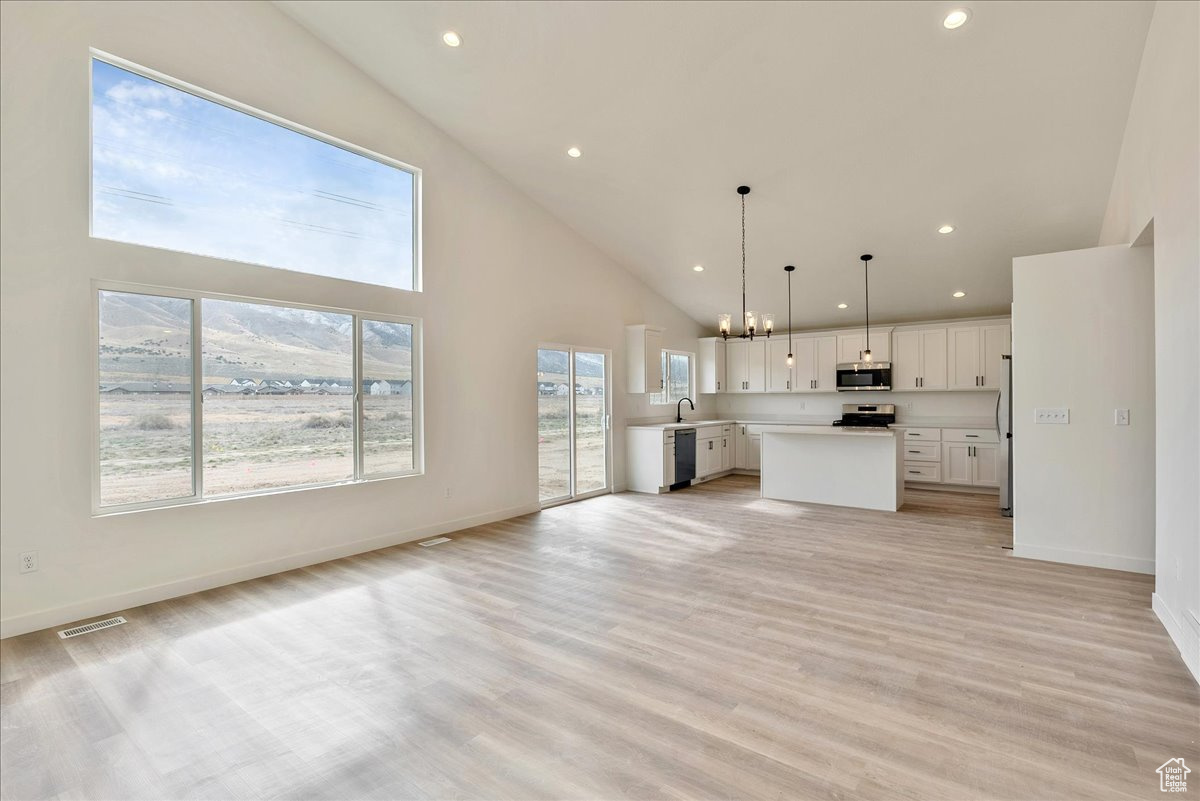 EAGLE POINT - Residential