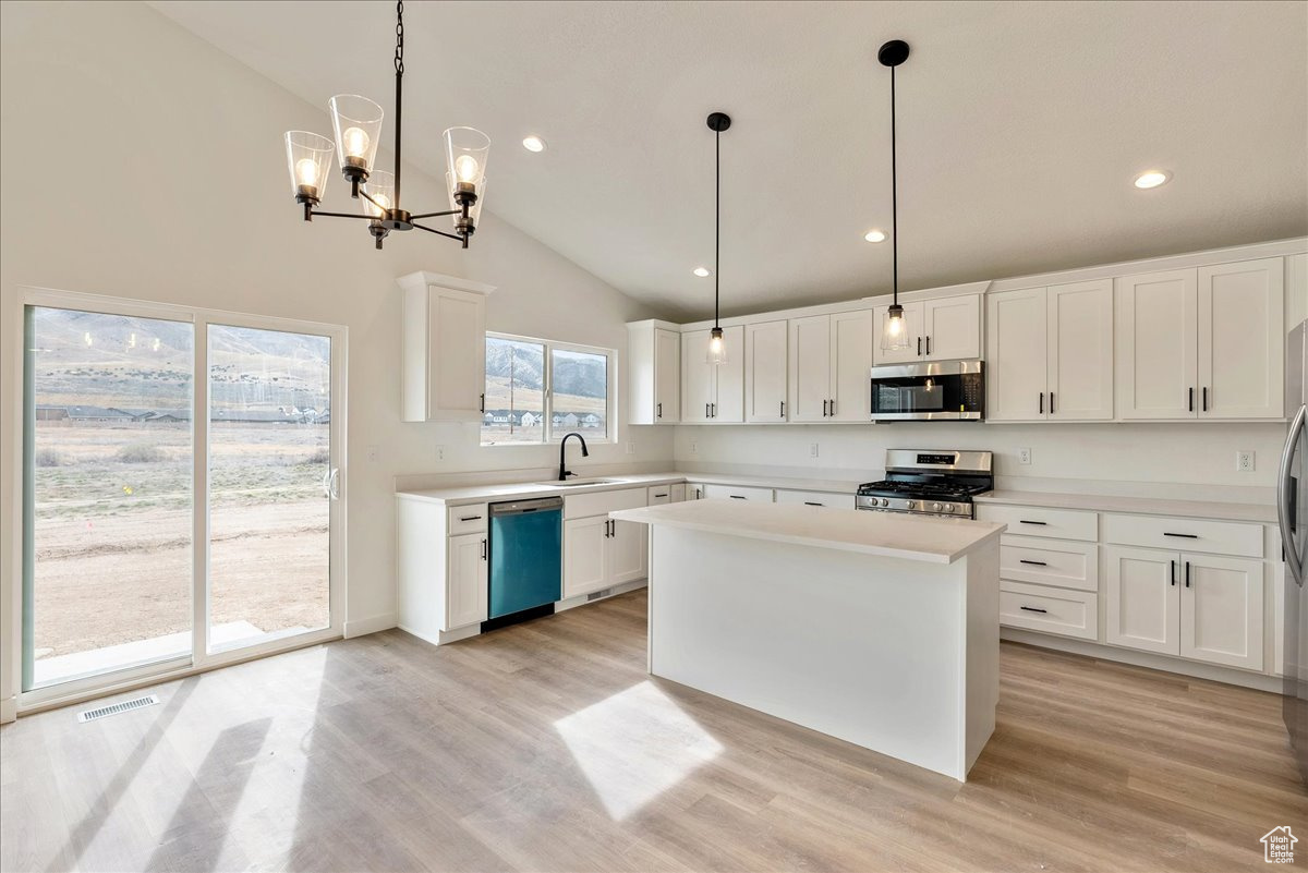 EAGLE POINT - Residential