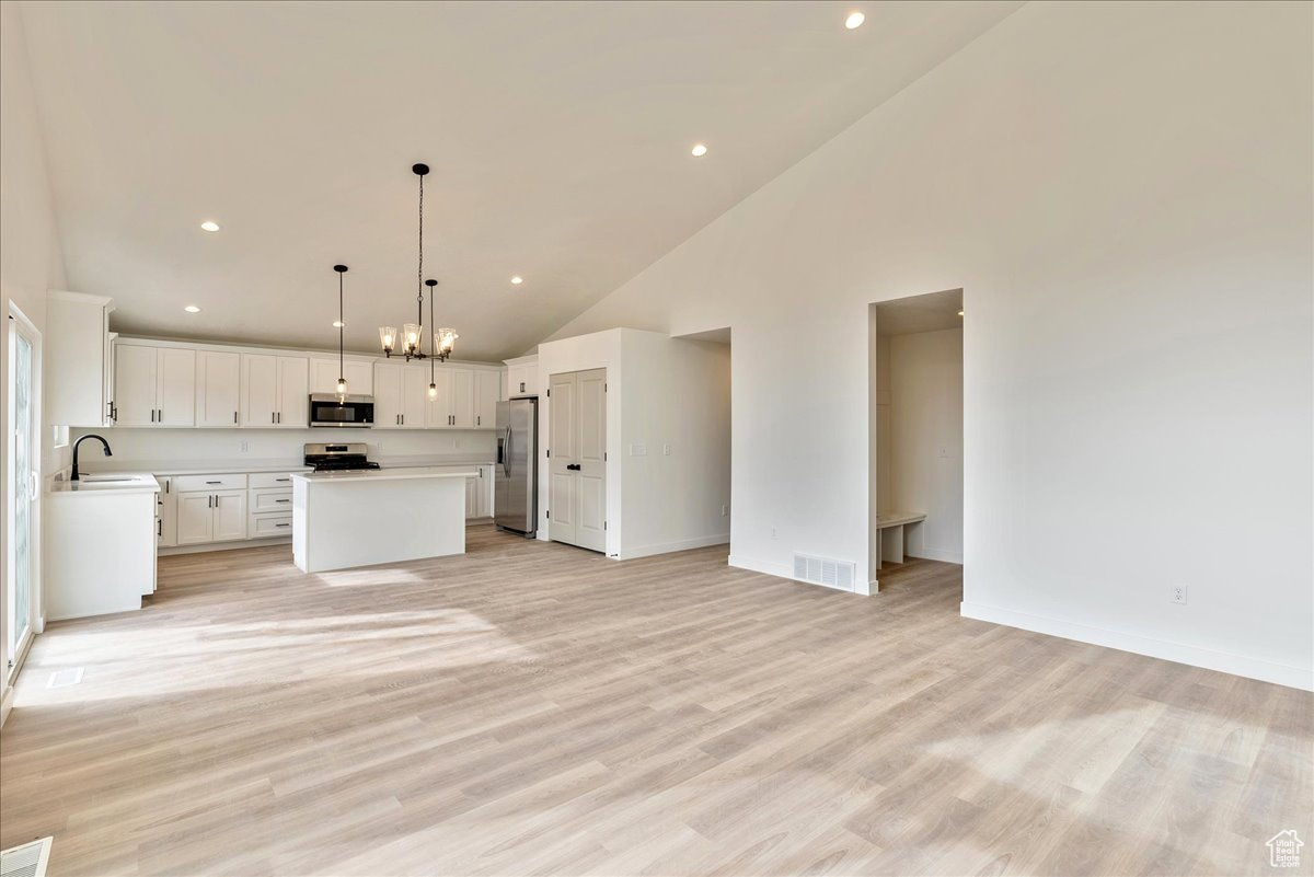 EAGLE POINT - Residential