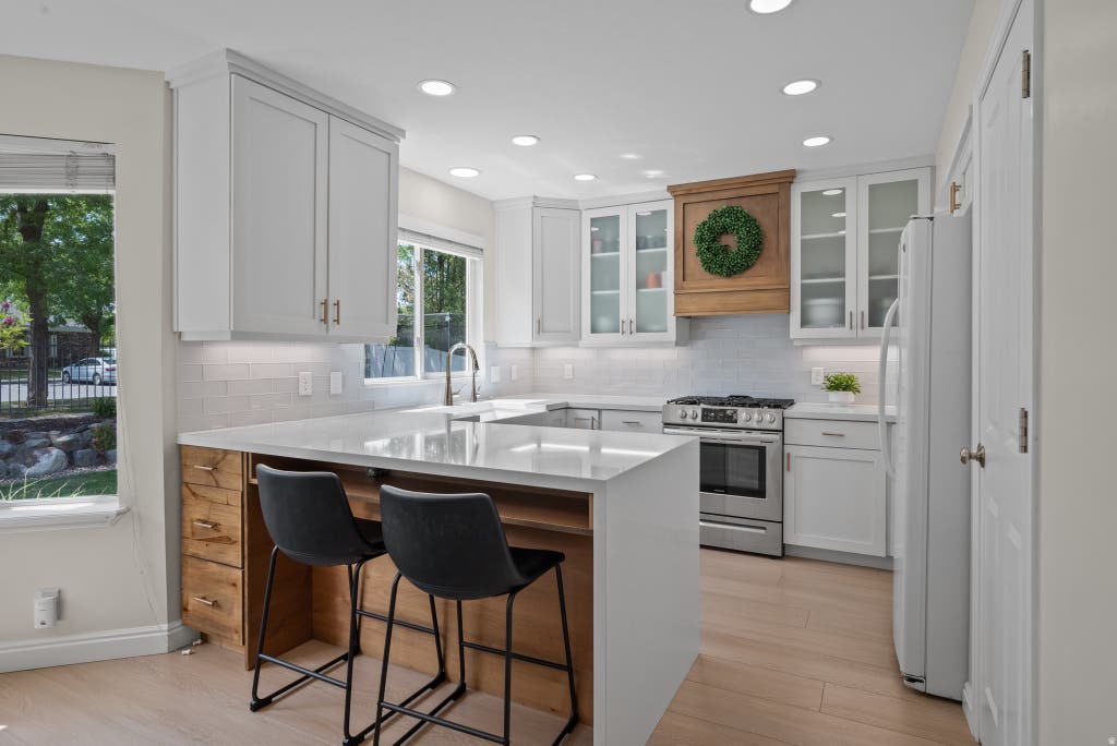 Photo of 12374 S LAMPTON VIEW DR, Riverton, UT 84065 (MLS # 2167438)