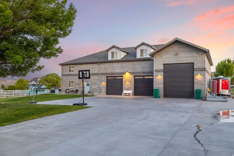 Tiny photo for 2859 W COUNTRY CLASSIC DR, Bluffdale, UT 84065 (MLS # 2141365)