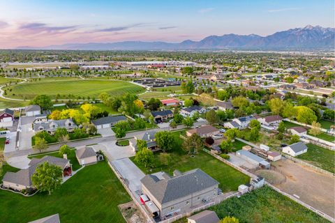 Tiny photo for 2859 W COUNTRY CLASSIC DR, Bluffdale, UT 84065 (MLS # 2141365)