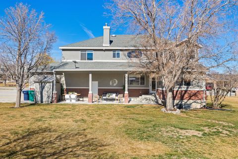 Tiny photo for 2859 W COUNTRY CLASSIC DR, Bluffdale, UT 84065 (MLS # 2141365)
