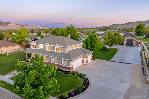 Tiny photo for 2859 W COUNTRY CLASSIC DR, Bluffdale, UT 84065 (MLS # 2141365)