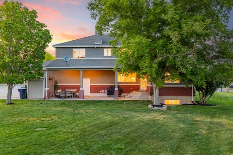 Tiny photo for 2859 W COUNTRY CLASSIC DR, Bluffdale, UT 84065 (MLS # 2141365)